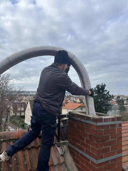 Débistrage mécanique de conduit de cheminée